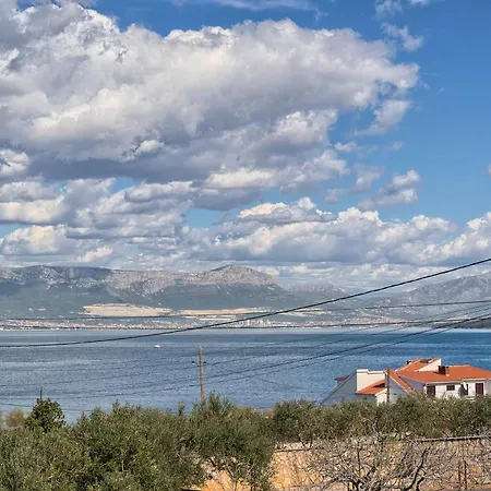 Solis - Sea View & Pool * Slatine